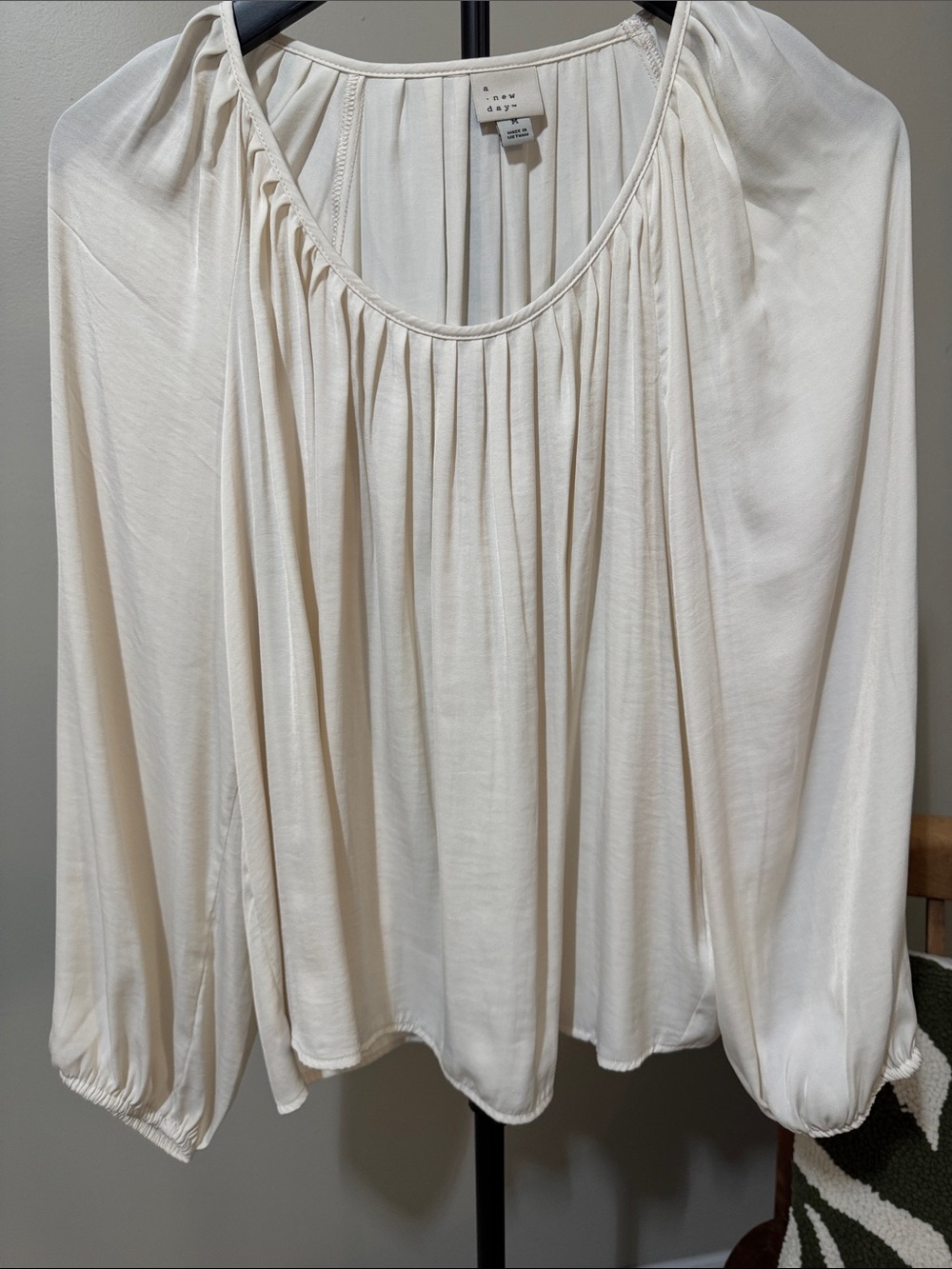 A New Day Cream Ivory Pleated Blouse Long Sleeve Balloon Sleeve Size M